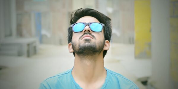 portrait-2194457_1920-1280×640